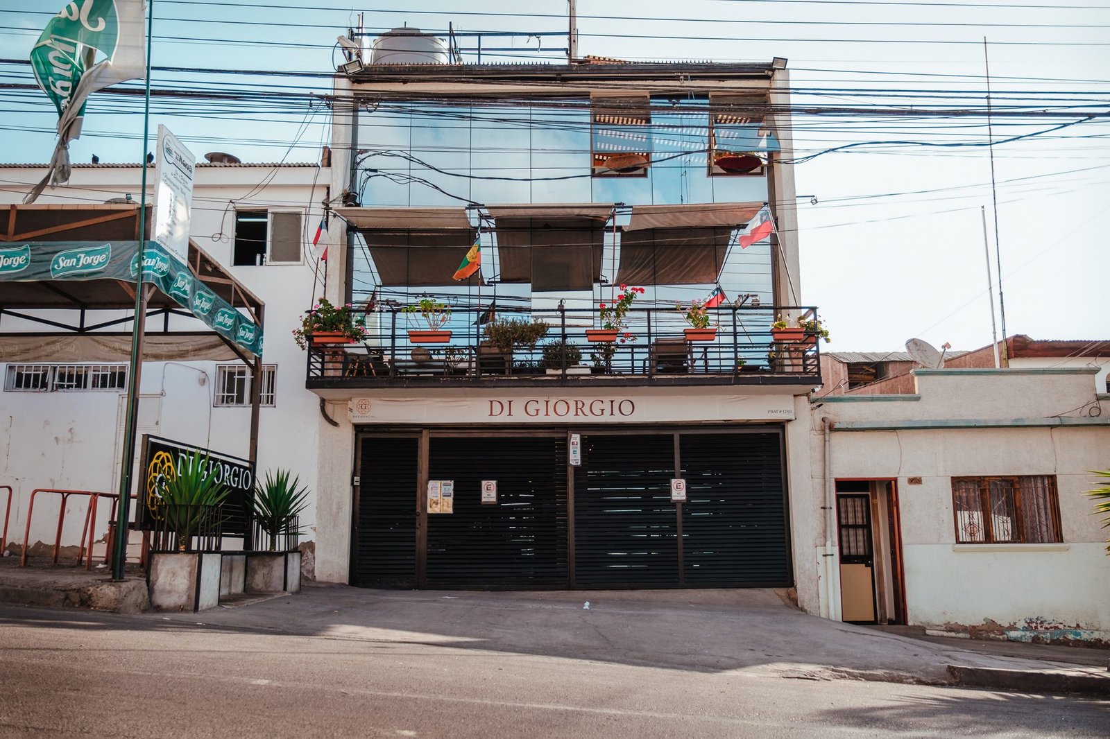 Fachada de Hostal Di Giorgio en Prat 1292, Antofagasta